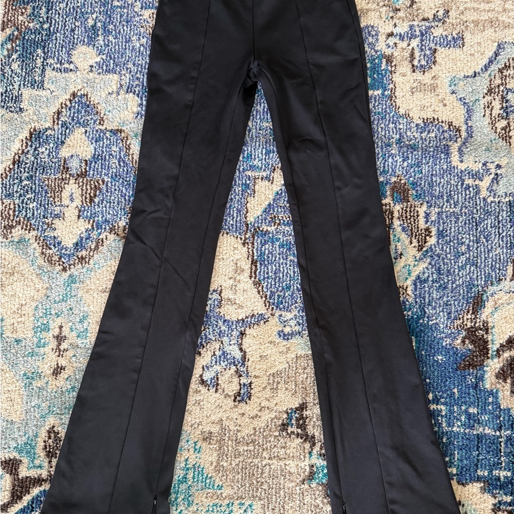 ALO - Black Zipper Flared Leg Pants